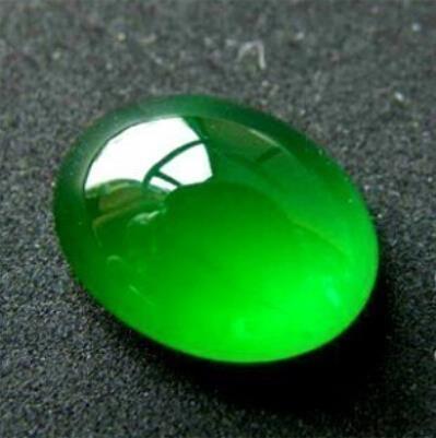 玻璃种帝王绿这是真正的顶级翡翠